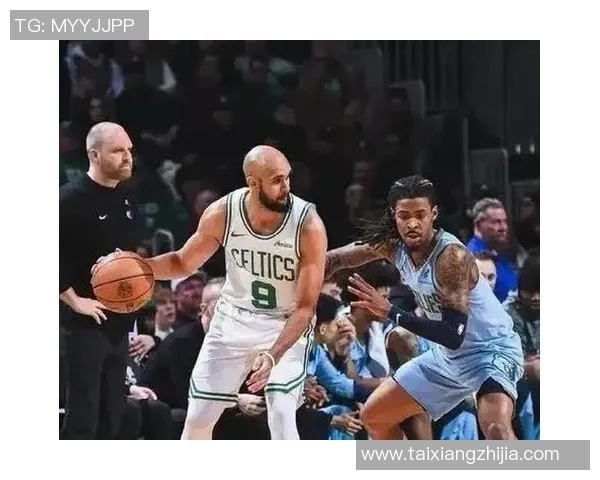 303黄蜂与凯尔特人激战正酣球迷期待精彩对决与精彩瞬间