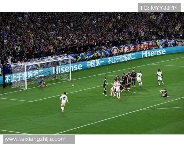 埃弗顿迎战鲁容贝罗期待精彩对决与精彩进球的足球盛宴