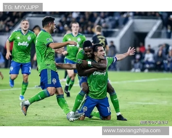 西雅图音与温哥华白帽的激烈对决展现足球魅力与团队精神 西雅图音与温哥华白帽的激烈对决展现足球魅力与团队精神