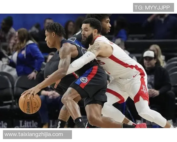 勇士与活塞对决精彩直播篮网赛事全程回顾与分析 勇士与活塞对决精彩直播篮网赛事全程回顾与分析