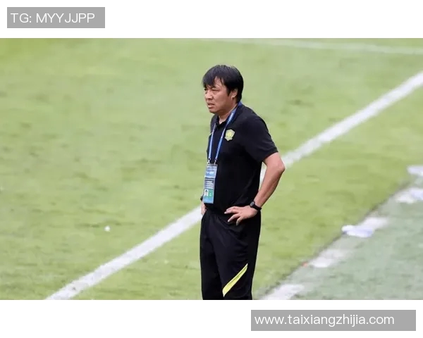 深圳羽毛球队耐力争议引发热议球员表现与训练方式成焦点讨论